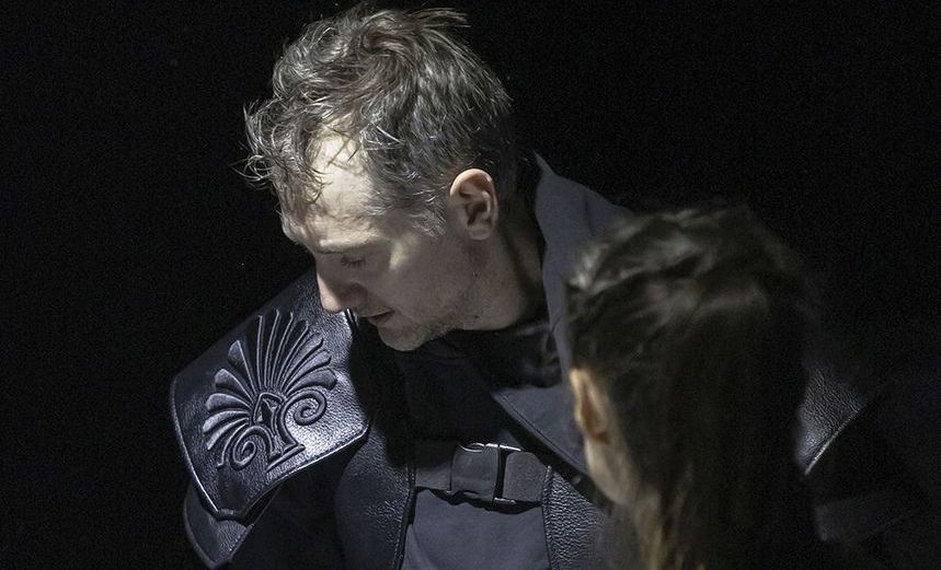 Антигона не может больше жить