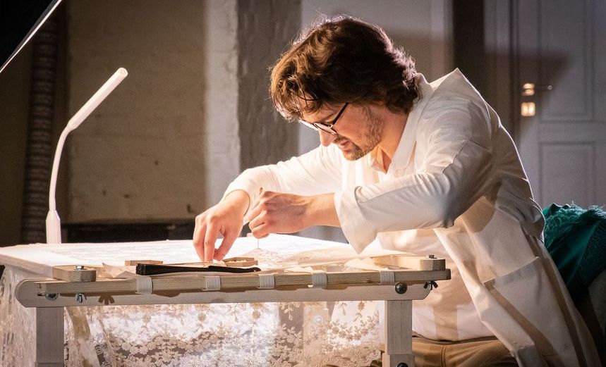 Барышня - крестьянка