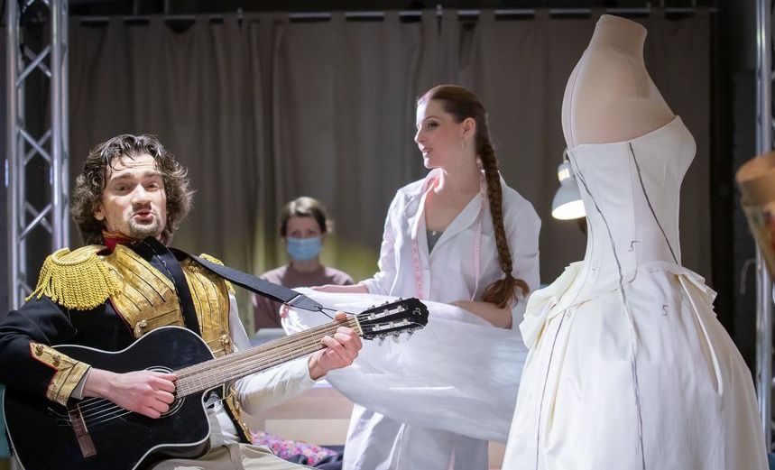 Барышня - крестьянка