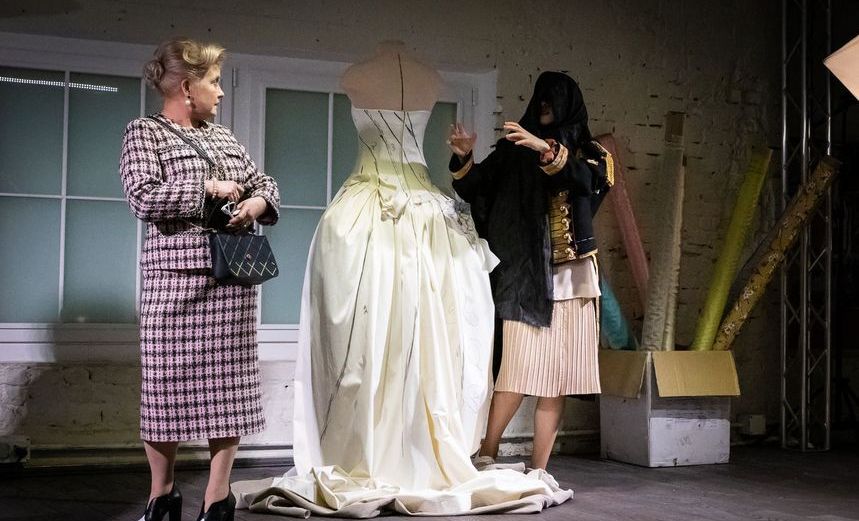 Барышня - крестьянка