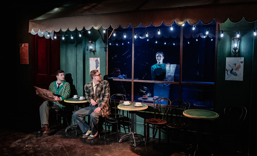 Коричневое утро